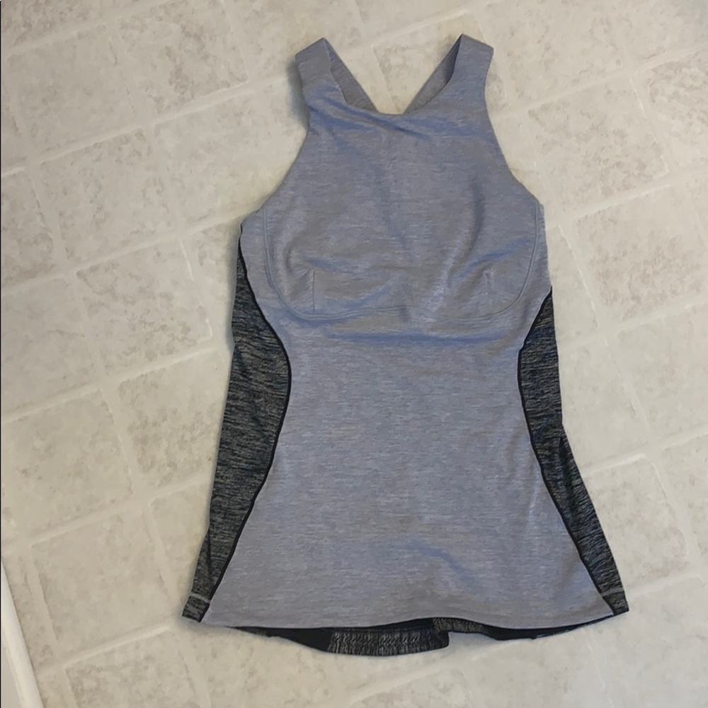Lululemon top